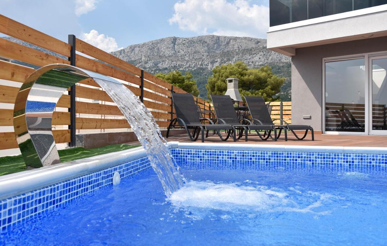 Villas Alfa & Omega Klis Buitenkant foto