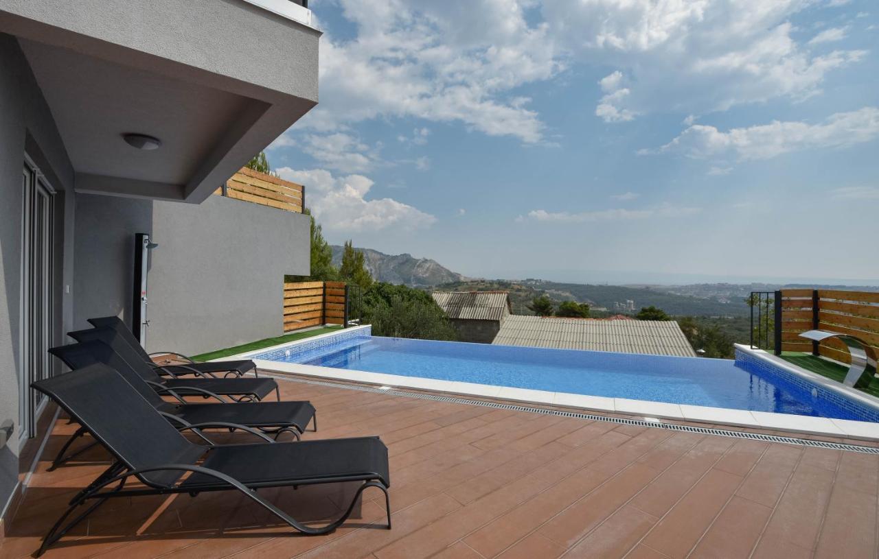 Villas Alfa & Omega Klis Buitenkant foto